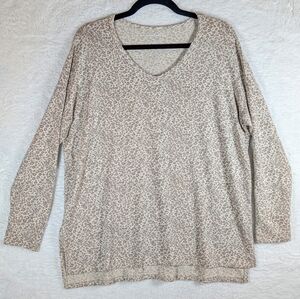 86-American Eagle Outfitters Beige Leopard Print Top Oversized
